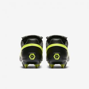 THE NIKE PREMIER II SG-PRO AC