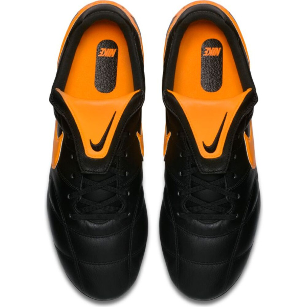 THE NIKE PREMIER II SG-PRO AC
